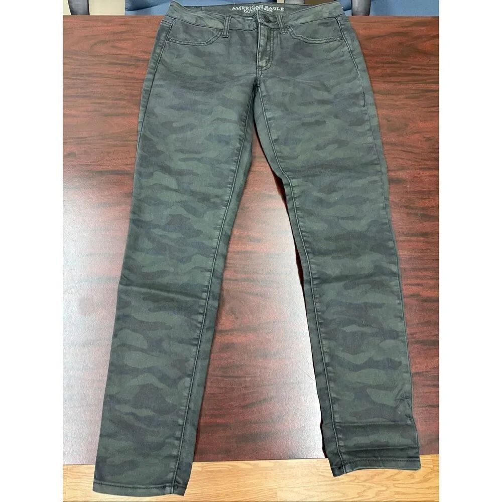 American Eagle Camouflage Jegging Stretch Jeans Size 6